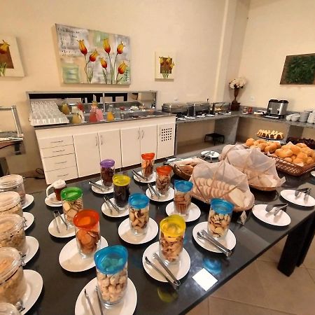 Hotel Santiago Lindóia Esterno foto