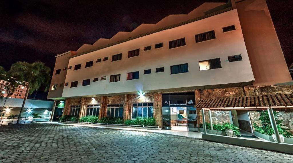 Hotel Santiago Lindóia Esterno foto