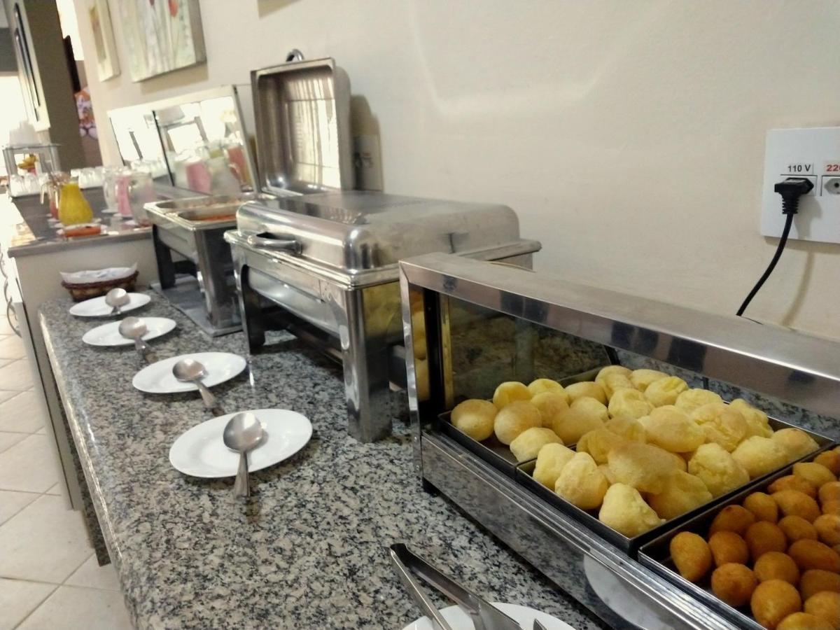 Hotel Santiago Lindóia Esterno foto