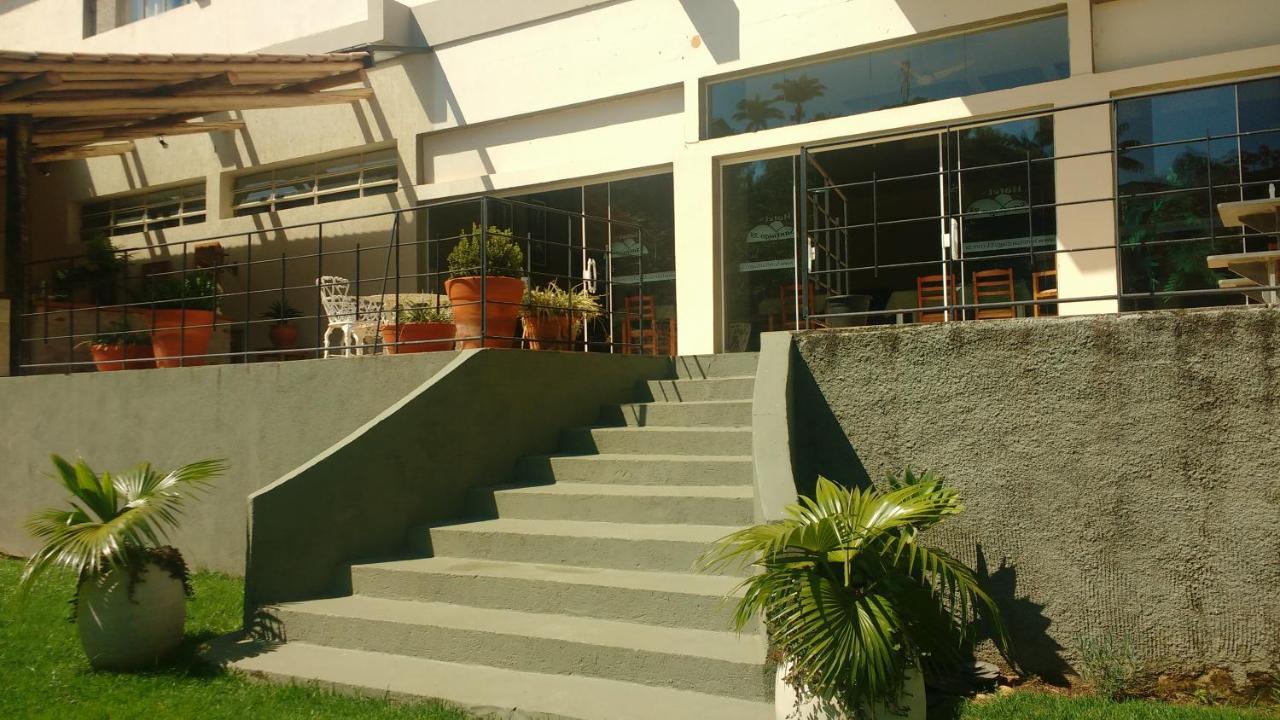 Hotel Santiago Lindóia Esterno foto