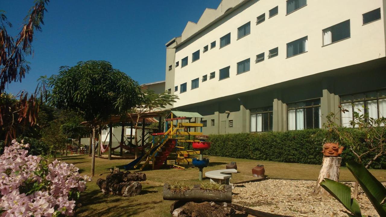 Hotel Santiago Lindóia Esterno foto