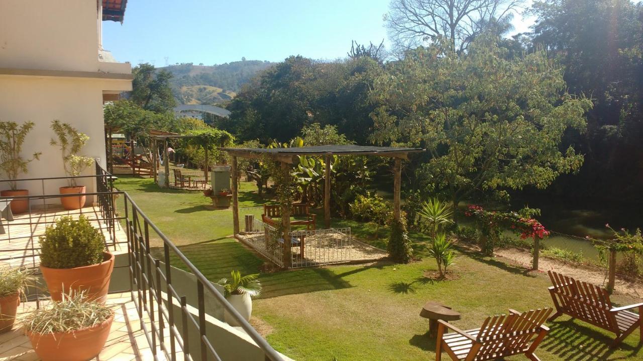 Hotel Santiago Lindóia Esterno foto