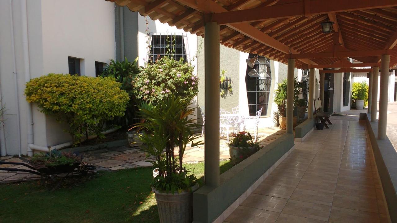 Hotel Santiago Lindóia Esterno foto