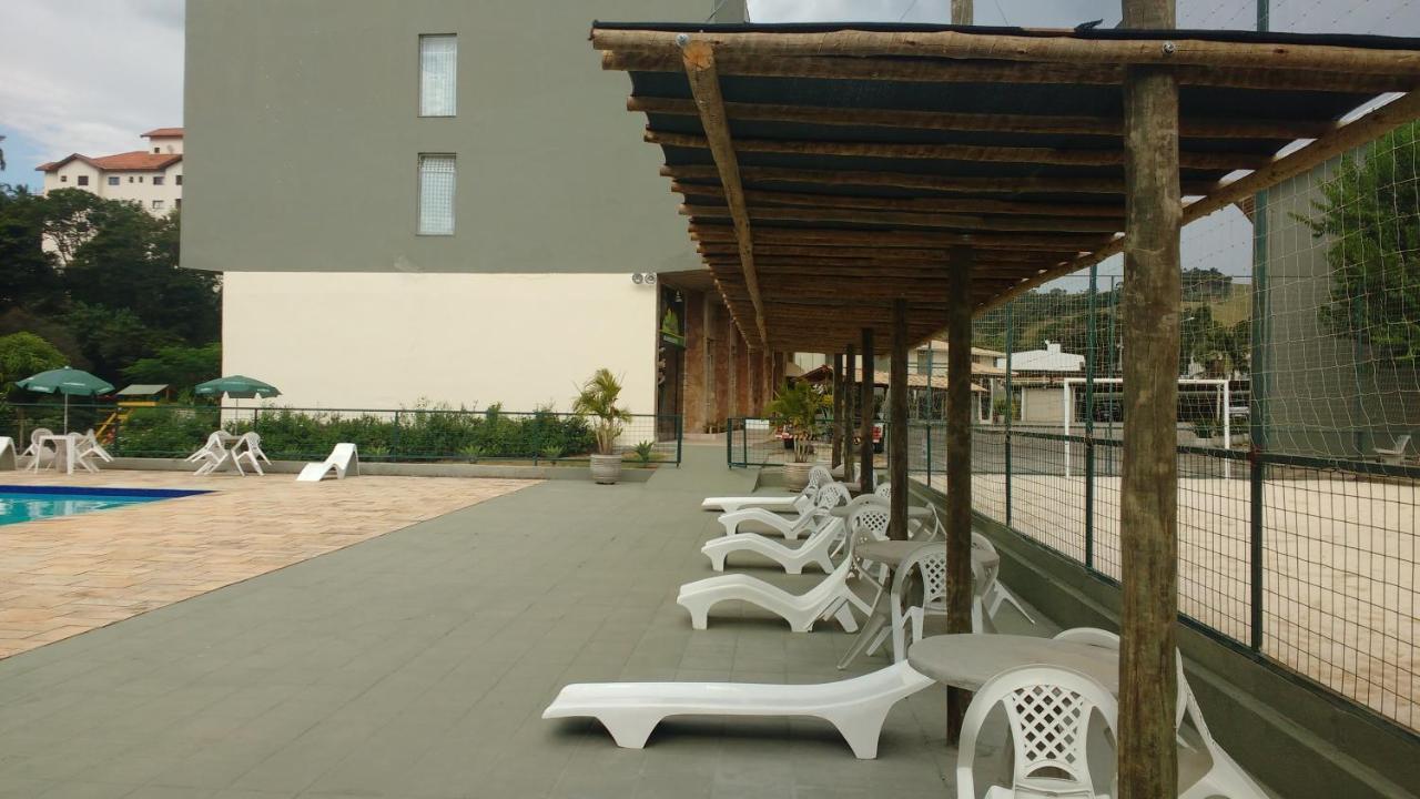 Hotel Santiago Lindóia Esterno foto