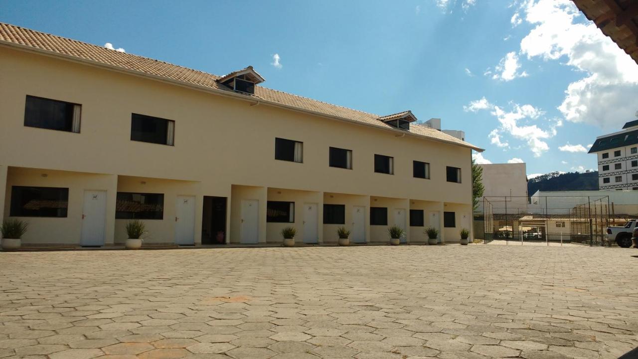 Hotel Santiago Lindóia Esterno foto